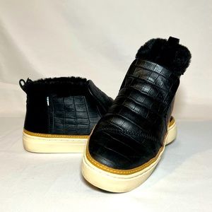 Toms Black Croc Embossed Paxton Bootie